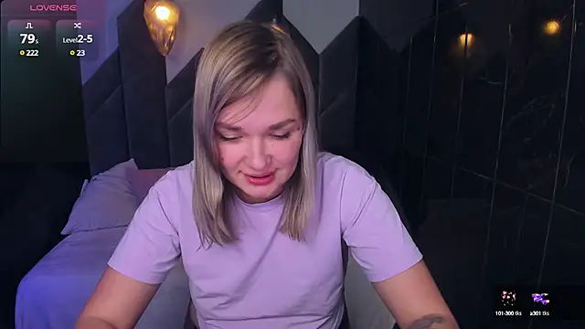 Snapshot of BellaDreamy chatting on January 18, 2025, 11:54 am BellaDreamy online show from January 18, 2025, 11:54 am