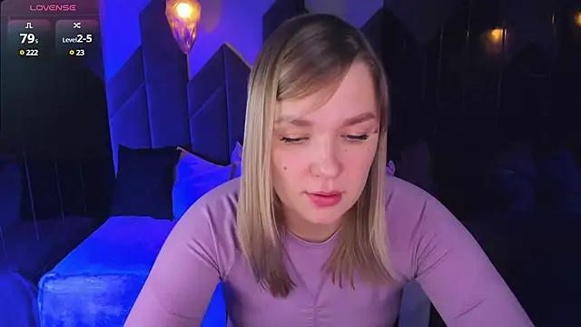 Snapshot of BellaDreamy chatting on March 7, 2025, 4:55 pm BellaDreamy online show from March 7, 2025, 4:55 pm