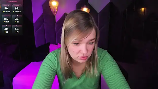 Snapshot of BellaDreamy chatting on March 11, 2025, 8:20 am BellaDreamy online show from March 11, 2025, 8:20 am