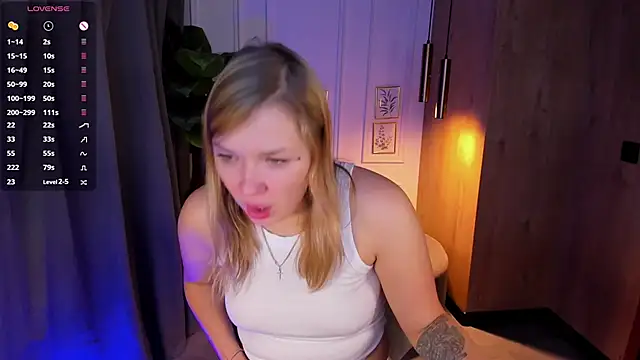 Snapshot of BellaDreamy chatting on September 24, 2025, 5:22 am BellaDreamy online show from September 24, 2025, 5:22 am