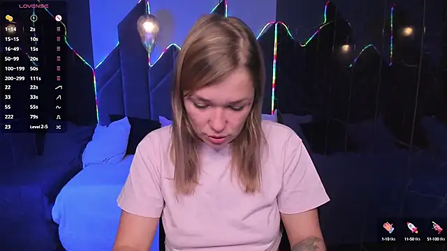 Snapshot of BellaDreamy chatting on October 15, 2025, 9:09 am BellaDreamy online show from October 15, 2025, 9:09 am