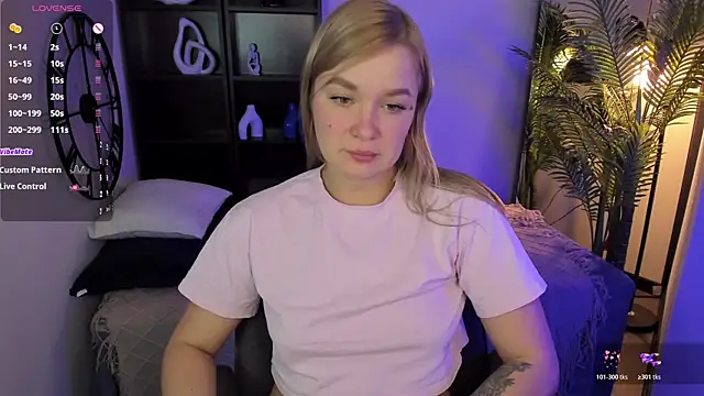 Snapshot of BellaDreamy chatting on December 3, 2025, 9:07 am BellaDreamy online show from December 3, 2025, 9:07 am