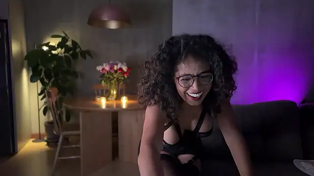 illaroom online show from February 22, 2025, 12:05 am