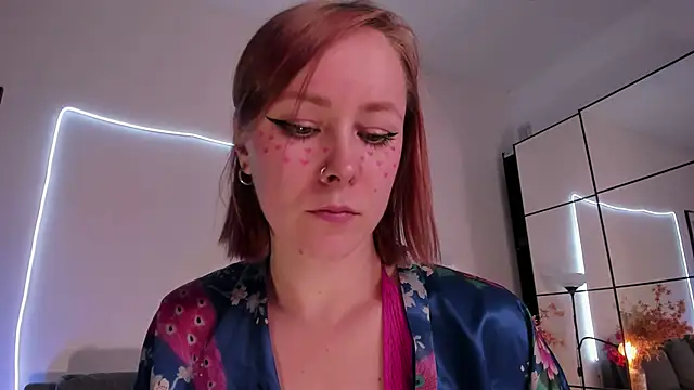 LilianKroft online show from January 13, 2026, 12:10 pm