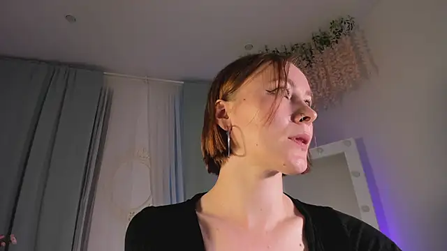 LilianKroft online show from March 7, 2026, 12:02 pm