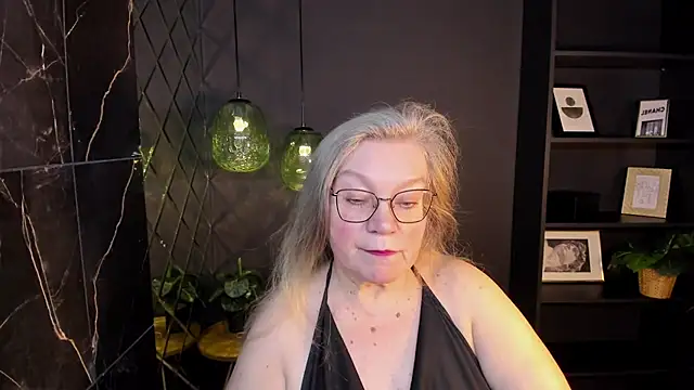 NataliMellow online show from February 26, 2026, 1:21 pm