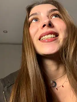 so cutes online show from November 16, 2025, 6:46 pm