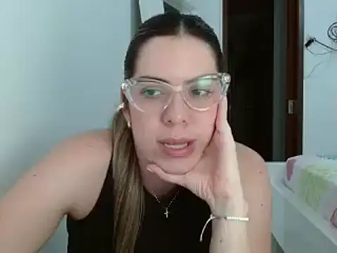 ashlymoon online show from December 21, 2024, 3:47 am