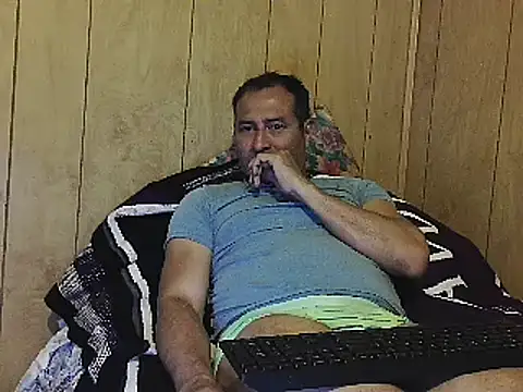 dantehot2020 online show from December 4, 2024, 12:41 am