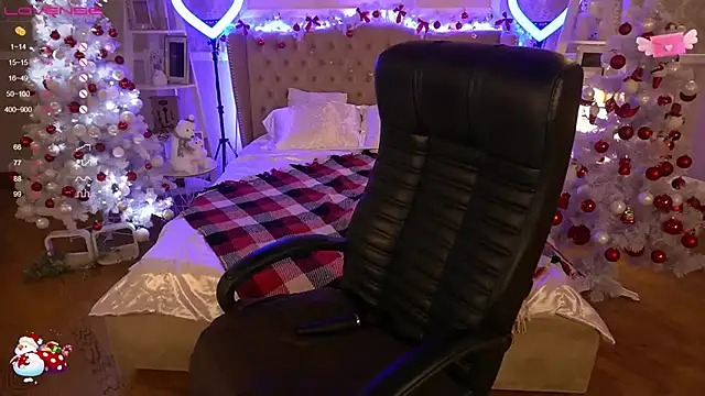 FoxyShy online show from December 12, 2024, 12:55 pm