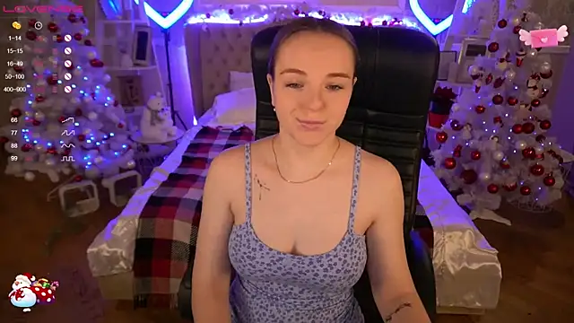 FoxyShy online show from December 19, 2024, 12:56 pm