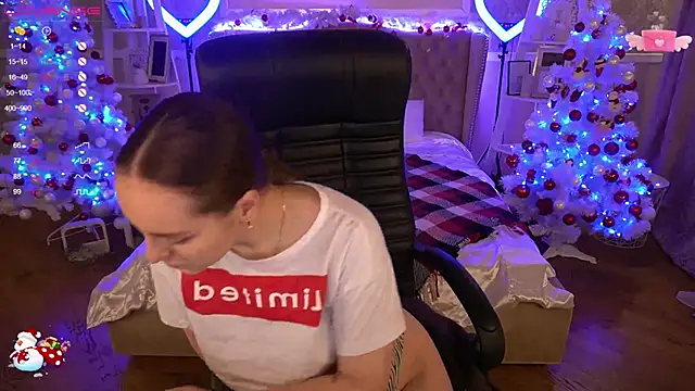 FoxyShy online show from December 26, 2024, 12:49 pm