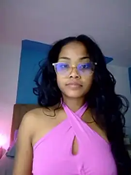 Snapshot of naya86 chatting on June 3, 2026, 2:44 pm naya86 online show from June 3, 2026, 2:44 pm