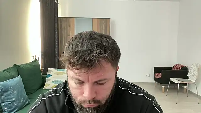 Snapshot of AlphaSparks chatting on December 16, 2024, 6:53 am AlphaSparks online show from December 16, 2024, 6:53 am