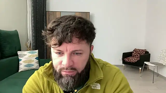 Snapshot of AlphaSparks chatting on February 7, 2025, 3:45 am AlphaSparks online show from February 7, 2025, 3:45 am