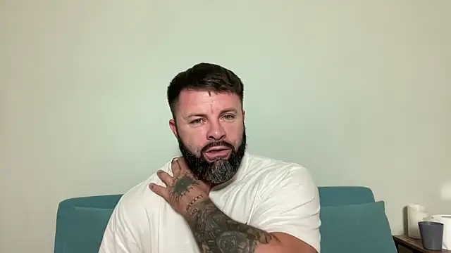 Snapshot of AlphaSparks chatting on September 12, 2025, 2:33 am AlphaSparks online show from September 12, 2025, 2:33 am