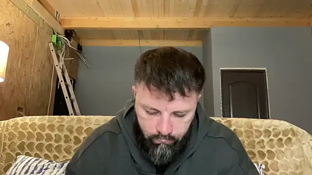 Snapshot of AlphaSparks chatting on October 22, 2025, 2:45 am AlphaSparks online show from October 22, 2025, 2:45 am