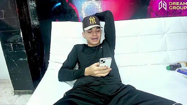 AmazingPartys online show from March 24, 2026, 3:00 am