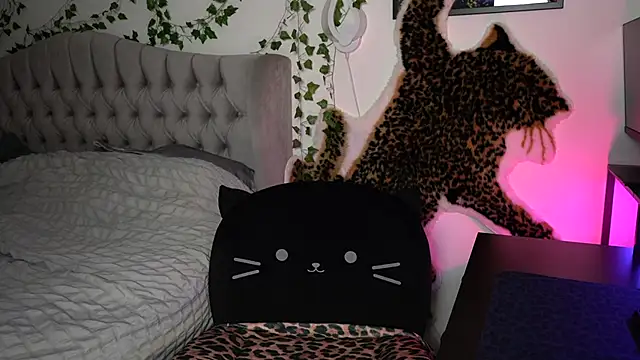 Estherjizz online show from October 12, 2025, 6:07 pm