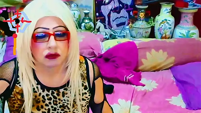 Goldeena online show from September 20, 2025, 12:44 am