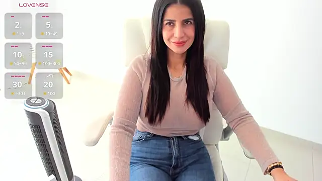 renata t  online show from March 5, 2025, 3:51 pm