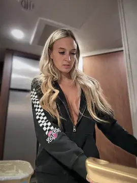  Rapunzel  online show from March 15, 2025, 3:07 am