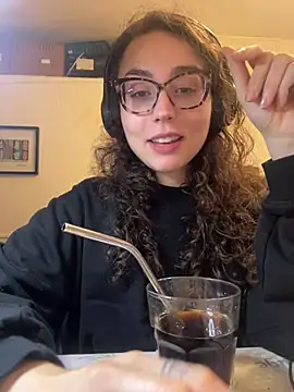 Snapshot of ladyturtle chatting on March 26, 2026, 8:58 pm ladyturtle online show from March 26, 2026, 8:58 pm