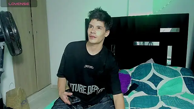 Dimitrixxx   online show from November 28, 2025, 9:23 am