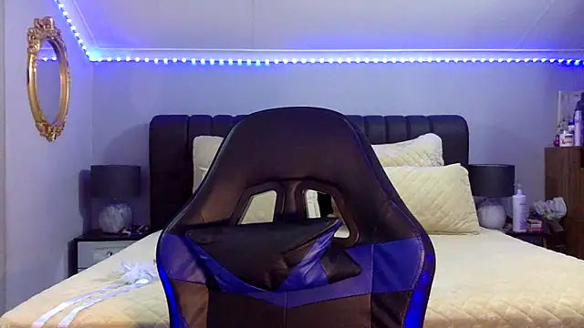 BOOTYBANGER24xx online show from November 21, 2025, 2:54 am