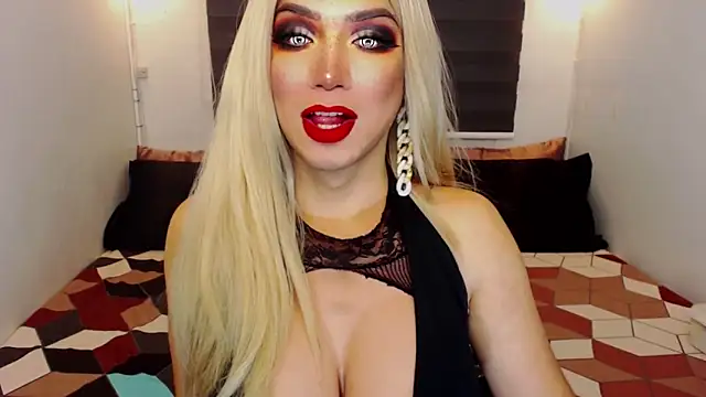 HugeCockDominantXxX online show from March 23, 2026, 8:35 pm