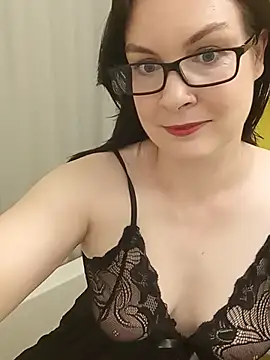 DesreRose online show from June 11, 2026, 10:41 pm