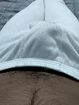 Snapshot of Babyucum4me chatting on December 15, 2025, 4:44 pm Babyucum4me online show from December 15, 2025, 4:44 pm