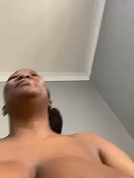 Snapshot of Sexycandyxxx chatting on November 20, 2025, 7:52 am Sexycandyxxx online show from November 20, 2025, 7:52 am