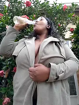 SWEETDOLLY29XX online show from January 17, 2025, 9:17 am