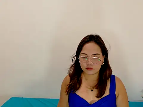 BURBERRY69 online show from March 31, 2026, 6:47 am