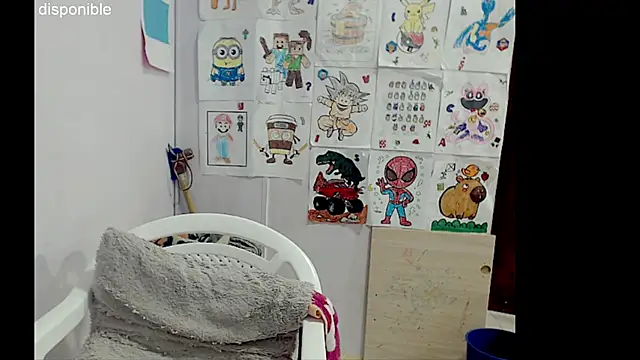 lizztaylor535 online show from September 23, 2025, 2:20 pm