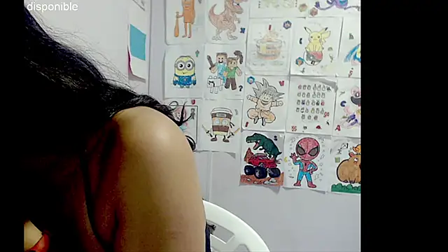 lizztaylor535 online show from September 24, 2025, 3:37 pm