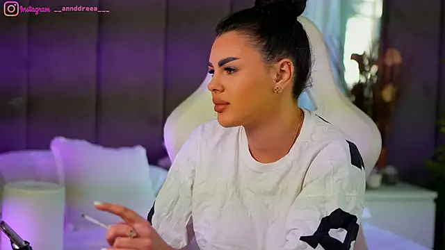 perfectt33n online show from October 23, 2025, 12:04 pm