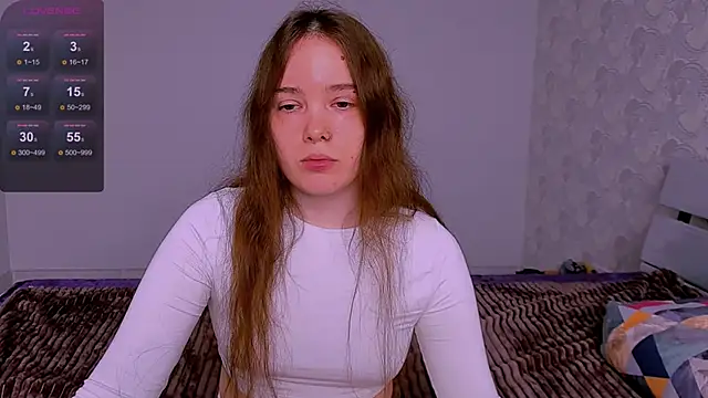 Janie JJ Curvie online show from April 19, 2026, 2:22 am