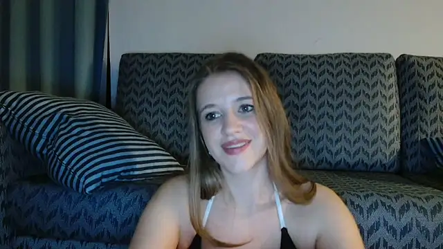 Neonstar online show from December 3, 2024, 9:45 pm