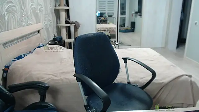 Snapshot of Sunny-Girl1 chatting on January 8, 2025, 2:03 pm Sunny-Girl1 online show from January 8, 2025, 2:03 pm