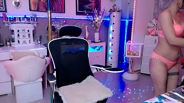 misscectito13 online show from May 5, 2026, 3:58 am