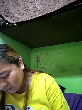 ambersmile online show from March 19, 2025, 6:24 am