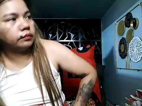 ambersmile online show from September 11, 2025, 10:32 pm