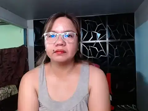 ambersmile online show from September 28, 2025, 8:58 pm