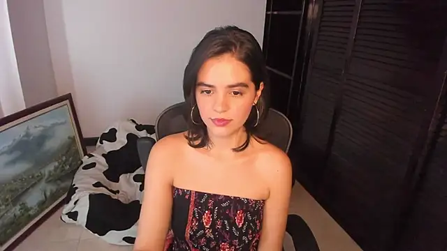 mia collins x online show from September 24, 2025, 8:23 pm