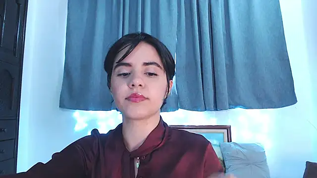 mia collins x online show from April 11, 2026, 8:24 pm