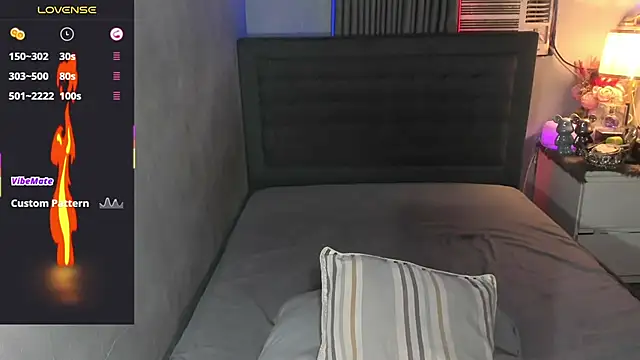 Snapshot of PrettyYoungHugeCockTS chatting on February 27, 2026, 2:33 am PrettyYoungHugeCockTS online show from February 27, 2026, 2:33 am