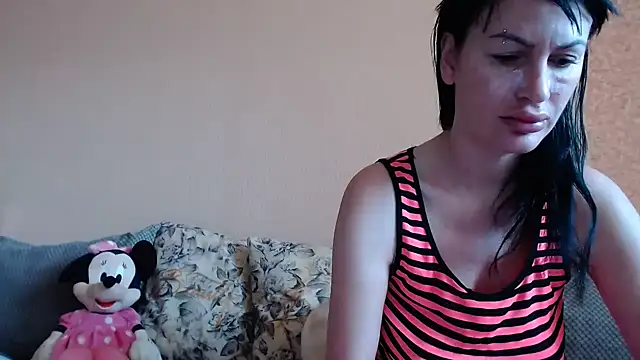 Snapshot of HotDreamm chatting on October 20, 2025, 10:27 am HotDreamm online show from October 20, 2025, 10:27 am