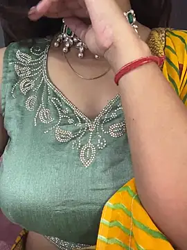 DesiZoya online show from September 28, 2025, 10:48 pm